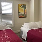 Private Los Angeles Room w/ Free WIFI, AC&Private Fridge.